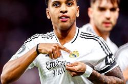 开云体育下载-利物浦雄风再起！皇马力求反击