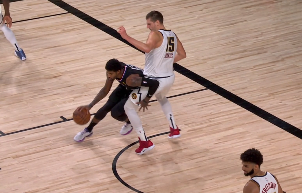 快船大胜尼克斯，哈雷尔砍下25分